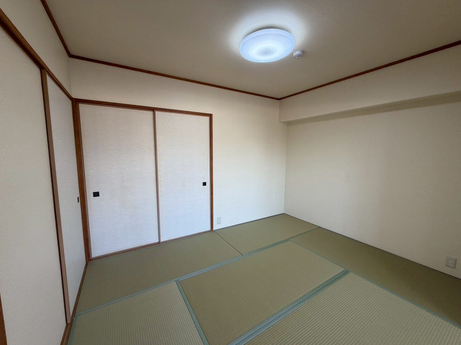 サンシティ朝霧　8階部分